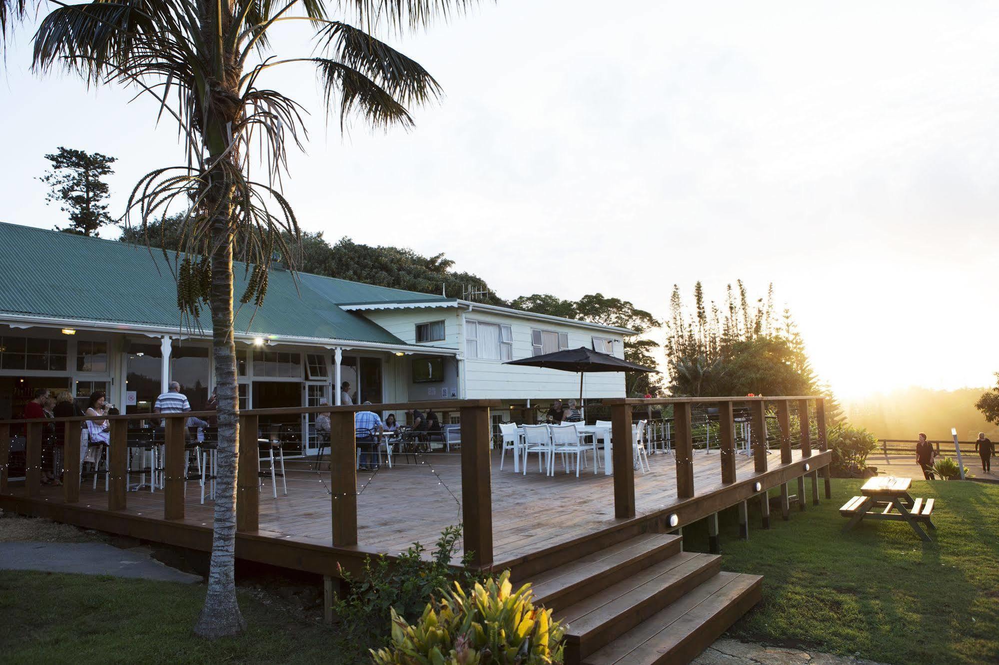 Castaway Norfolk Island Hotel Burnt Pine Buitenkant foto