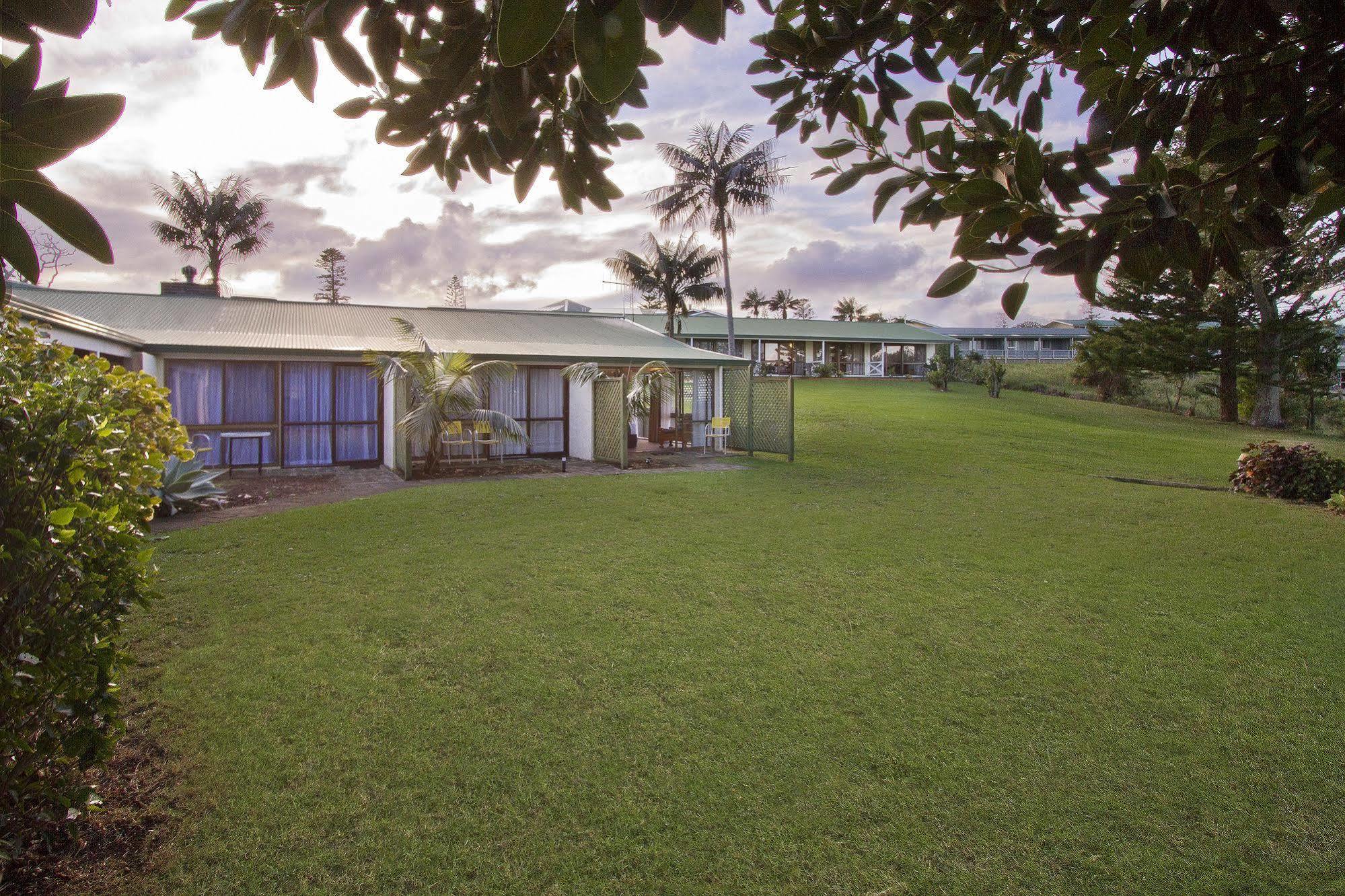 Castaway Norfolk Island Hotel Burnt Pine Buitenkant foto